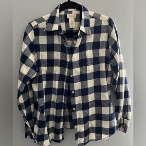 Wrangler plaid flannel shirt
